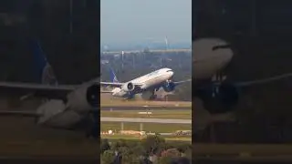 Mai aa raha hu wapas| New WhatsApp status| #short#flight#status#united