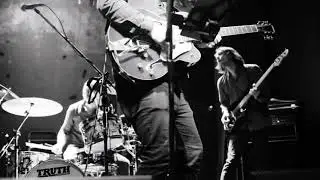 The White Tree Wedding Band - Covering Queens Of The Stone Age 'No One Knows'