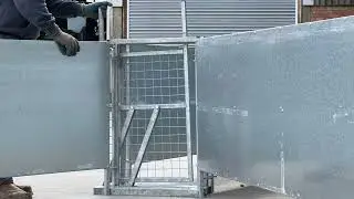 Condon Engineering Tilt And Slide Sheep Race Gate