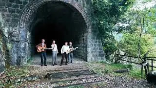 ROAST APPLE - GIVE IT A TRY (Acoustic Session Japan)