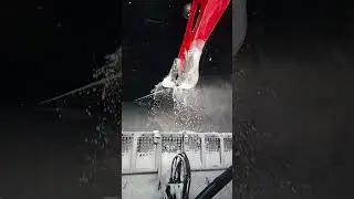 Fresh snow!!! #pistenbully #snow #work #iceland #hl&iacute;&eth;arfjall #northiceland #slowmotion