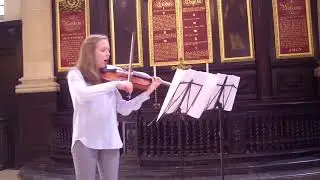 Intertwined for singing solo viola by Caroline Bordignon