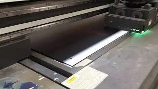 Impresi&oacute;n en Cama Plana Vidrio CMYK +W impresi&oacute;n con blanco en espejo en vidrio