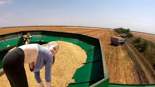 🔥Live Now: Pretty Girl Tractor Drivers in Action! Join the Farm Fun Revolutionary Farming #WithMe