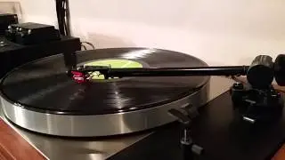 MY NEW DYNAVECTOR 10.5 CARTRIDGE PLAYING ADELE ON LINN LP 12 TABLE