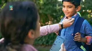 Secure child with GPS live track Begpack. 
