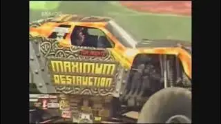 Captain's Curse wild crash in World Finals X