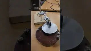 Another kind of my magnetic inertia motor. This time with an aluminum disk and magnets #shorts