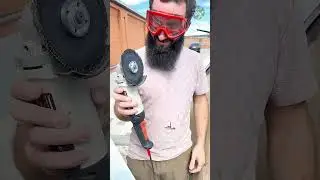 Одна секунда рядом с фрезерным станком может быть смертельной 😨⚙️