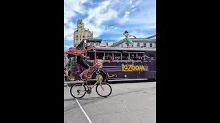 LaZoom Holiday Parade