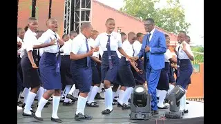 Paul Ssaaka - omuwandiisi w’ennyimba z'amasomero nnakinku asiimiddwa mu luyimba