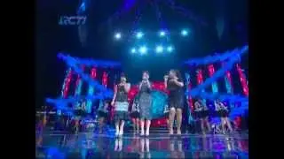 Sean ,Regina & Ayu Ting Ting 