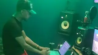 JB On Da Beat In The Studio LIVE Beat Listening session