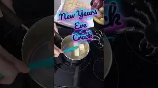 Do you like Christmas Crack?  You'll love my New Years Eve Crack! #dessert #newyears #candy