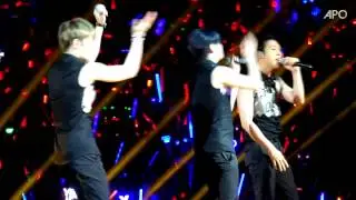 [APO1]40920 JYJ Shanghai concert - Baboboy