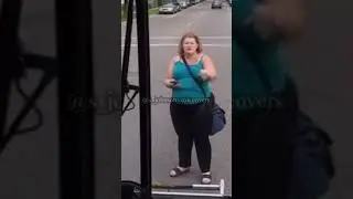 Angry Lady | Lady Has Gone Mad | Bus Fight | #shorts #trending #angry #fight