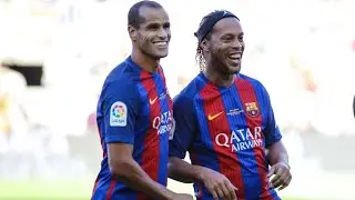 Gola&ccedil;o de falta do Ronaldinho pelas lendas do Barcelona contra as lendas do Real Madrid.