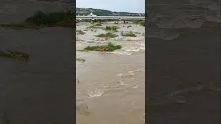 #riversounds #heavyrainfall #rivervideos#youtubeshorts #ytshorts #foodblogger# @jaheersona #