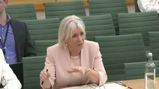 Former Cabinet minister Nadine Dorries resigns