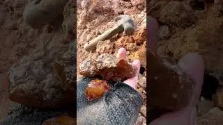 Finding Natural Carnelian And Agate Gemstone At The Mountain #gemstone #naturalamethyst #quartz