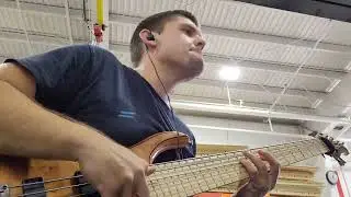 MTD Kingston Z6 - Jam Fingerstyle and Slap Bass