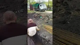 Незванный гость на участке. Камаз СИЛА! An uninvited guest on the site. Kamaz POWER!