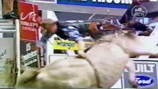 Greg Crabtree saves Willis Trosclair - 04 PBR Fort Worth