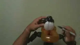 Advanced Balloon Twisting Art How to make Cartoon Character Daffy Duck making a balloon doggy