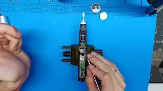 Електрична зубна щітка Oclean X Pro не працює сенсор. Розбірка та ремонт