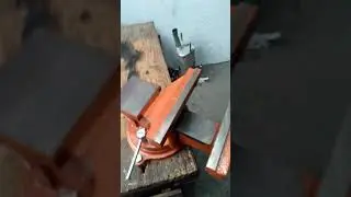 Morsa de Bancada  com Bigorna Sparta n°5