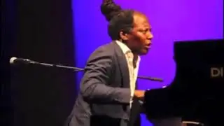 Ram&oacute;n Valle & Omar Rodriguez Calvo
