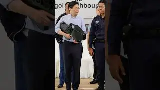 Trying out the drone jamming gun used by the police to protect our skies and keep Singapore safe.