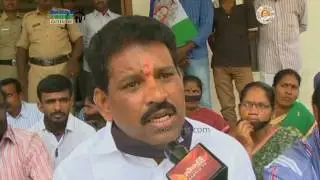 Chandragiri : YSRCP MLA Chevireddy Protests with Black Ribbon against filing case on YS Jagan