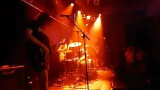 DZ Deathrays - Fired Up - Mezz (kleine zaal) - 3 7 2025