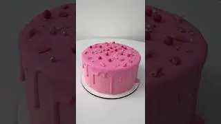 Making a Cute Pink Bento Cake! 🍰💖 #BentoCake #CakeDecorating #Baking #HomemadeCake #PinkCake