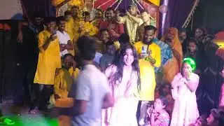 গ্রামের বিয়েতে মাথা নষ্ট করা এক ডান্স