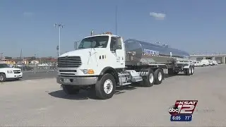 VIDEO: SAWS delivers water to Crystal City