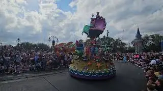 #magickingdom #disneythemepark #disneyworld #florida #orlando #usa #disneyparade #mermaid #Disney