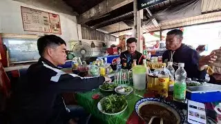 กินเฝอลองท้องก่อนไปบ้านบ่าวน้ำ