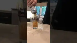 How to pour a nitro beer