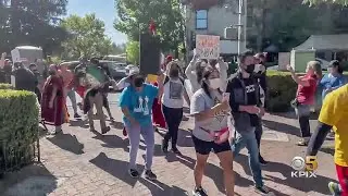 Advocates for Immigrant Rights March From Santa Rosa to Healdsburg