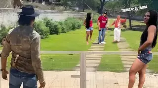 CHARLLES ACORDA TIRINGA PARA BUSCAR PAULINHO GOGÓ NO AEROPORTO 😂🤣|COMÉDIA SELVAGEM