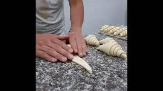 Croissant Natural - Panader&iacute;a Artesanal