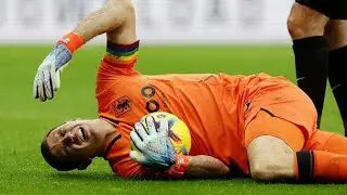 Aston Villa&rsquo;s Emi Martinez suffered from &lsquo;delayed onset&rsquo; of head injury vs Newcastle