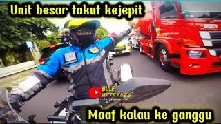 ESCORTING AMBULANCE TAKUT MENINGGAL DI JALAN