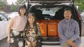 Love at Mid-Autumn Charity Mooncake Deliveries &bull; Sponsored by Cadillac Canada