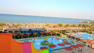 Panoramiczny widok na baseny w hotelu 5***** Rewaya INN Resort - Panoramic view of the pools