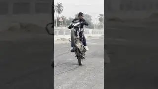 n160 stunt #bike #bajajpulsarrs200 #viral #drift #youtubeshorts #stunt #rider
