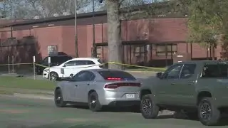 1 dead, 1 detained after school shooting in Knoxville, TN