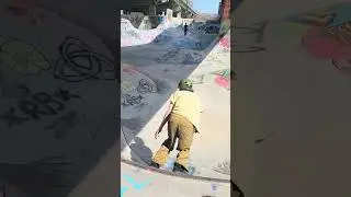 carvin hard/bs 180 board grab/fs 5/0 slash grind/bs 59/50 grind/spine wall/fdrr!please subscribe!!